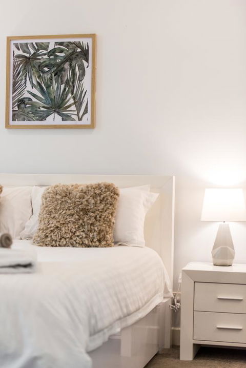Beachside Luxury & Comfort, Ocean Views In Glenelg - Timeshare Accommodation 13
