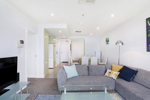 Beachside Luxury & Comfort, Ocean Views In Glenelg - Timeshare Accommodation 10