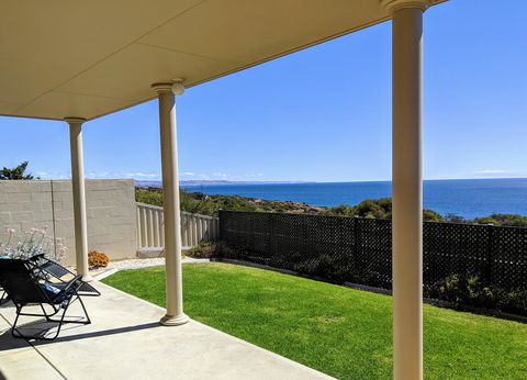 Ochre Point Beach House On Moana Seafront - Timeshare Accommodation 17