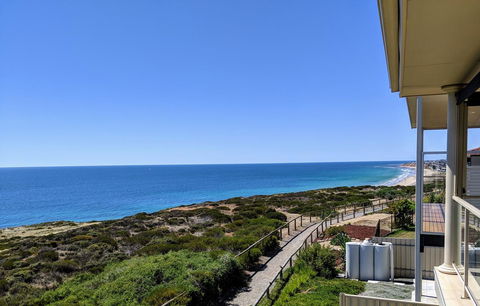 Ochre Point Beach House On Moana Seafront - Timeshare Accommodation 7