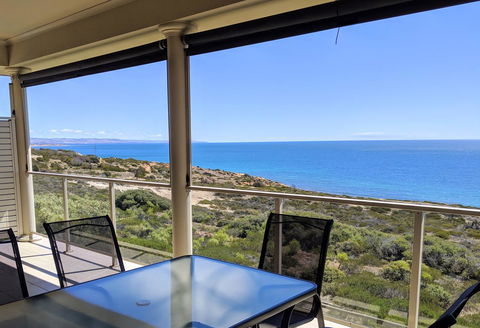 Ochre Point Beach House On Moana Seafront - Timeshare Accommodation 0