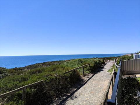 Ochre Point Beach House On Moana Seafront - Timeshare Accommodation 18