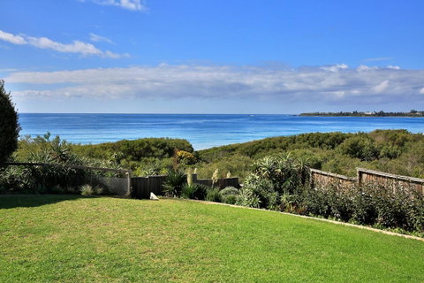 Culburra Beachhouse - Timeshare Accommodation 17