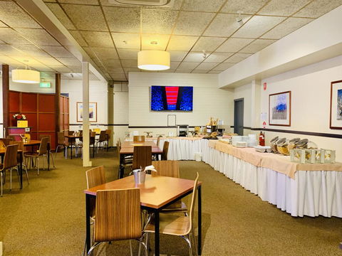 Opal Inn Hotel, Motel, Caravan Park - Timeshare Accommodation 25