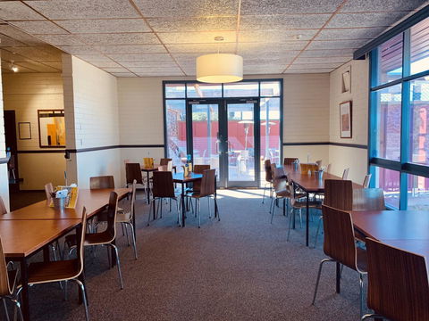 Opal Inn Hotel, Motel, Caravan Park - Timeshare Accommodation 27