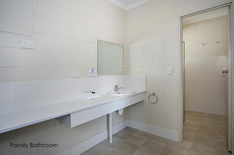 Victor Harbor City Inn - Timeshare Accommodation 14