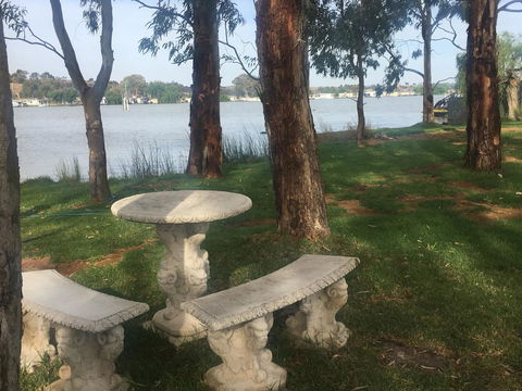 Murray Bridge Riverview Cabin - Timeshare Accommodation 4