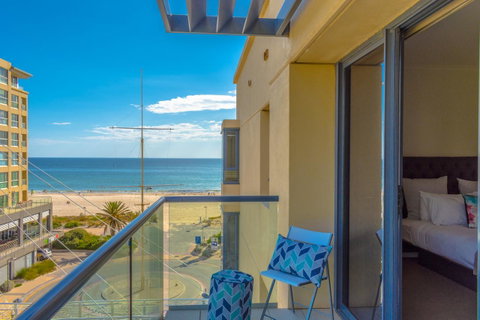 Lights Landing Penthouse - Timeshare Accommodation 14