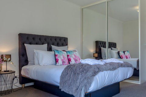 Lights Landing Penthouse - Timeshare Accommodation 15