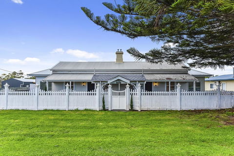 Railway Cottage In Beachport - Timeshare Accommodation 4