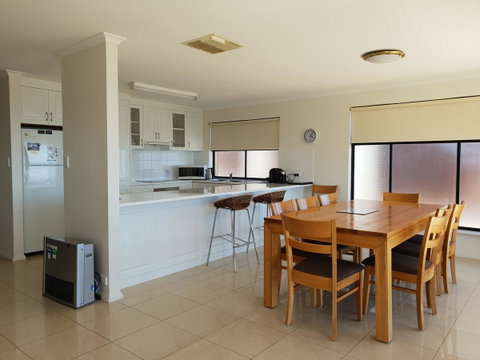 South Shores - Timeshare Accommodation 8