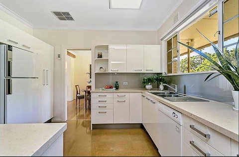 Stunning House With Beautiful Entertainment Area!! - Timeshare Accommodation 10