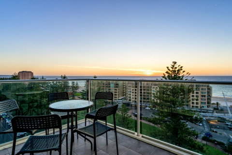 Glenelg Skyline Beachfront Penthouse, Adelaide - Timeshare Accommodation 2
