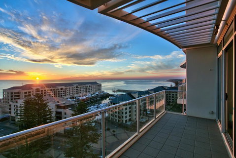 Glenelg Skyline Beachfront Penthouse, Adelaide - Timeshare Accommodation 1