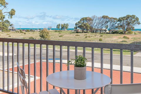 Jurien Bay Motel Apartments - Timeshare Accommodation 22