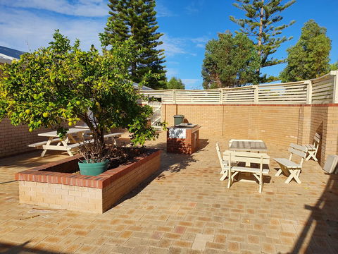 Ocean Beach Chalet 18 - Timeshare Accommodation 10
