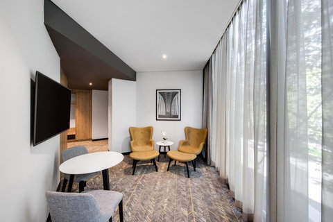 Vibe Hotel North Sydney - Timeshare Accommodation 9