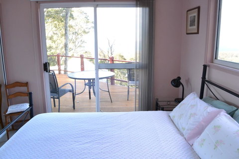 Bundle Hill Cottages - Timeshare Accommodation 25