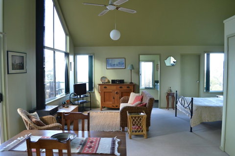 Bundle Hill Cottages - Timeshare Accommodation 44