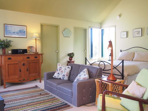 Bundle Hill Cottages - Timeshare Accommodation 19