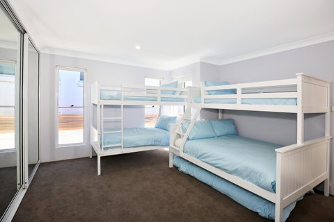 Neptune I Absolute Beachfront I Stunning Views - Timeshare Accommodation 17