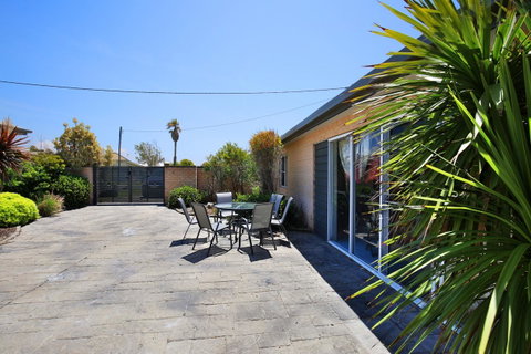 Neptune I Absolute Beachfront I Stunning Views - Timeshare Accommodation 28
