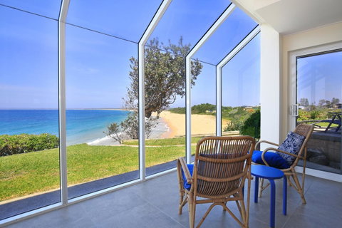 Neptune I Absolute Beachfront I Stunning Views - Timeshare Accommodation 4