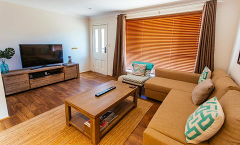 Sunbaker Pet Friendly Awards Finalist 4 Mins Walk To Culburra Beach - Timeshare Accommodation 7