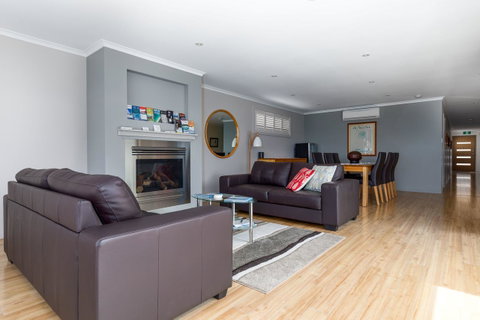 The Edgewater On Greville - Timeshare Accommodation 12