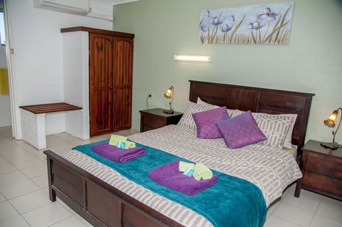 Sinclairs Country Retreat - Timeshare Accommodation 24