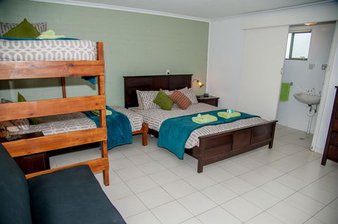 Sinclairs Country Retreat - Timeshare Accommodation 30