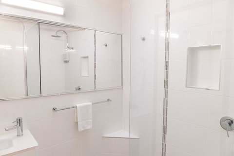 Sapphire Waters Motor Inn - Timeshare Accommodation 3