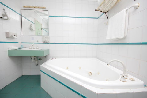 Sapphire Waters Motor Inn - Timeshare Accommodation 7