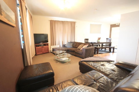 Full Circle Apartments - Timeshare Accommodation 6