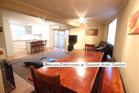 Full Circle Apartments - Timeshare Accommodation 10