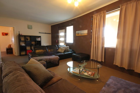 Full Circle Apartments - Timeshare Accommodation 7