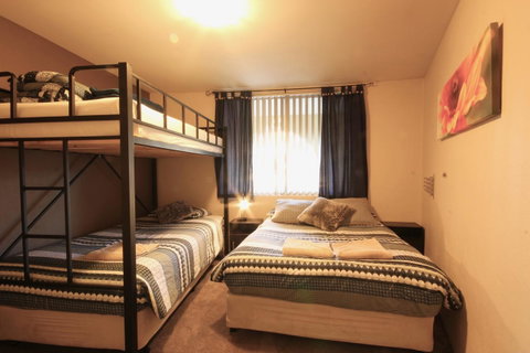 Full Circle Apartments - Timeshare Accommodation 3