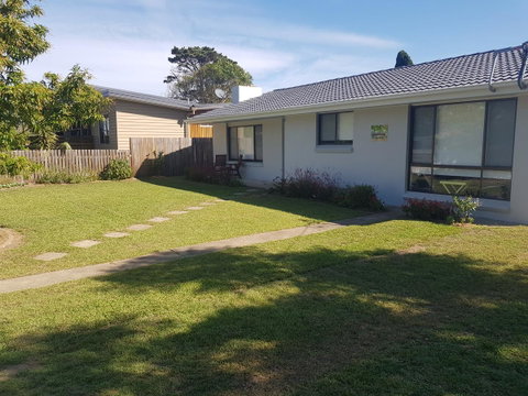 Golden Hill Cottage - Timeshare Accommodation 0