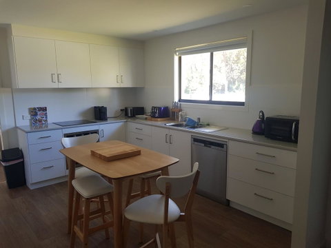 Golden Hill Cottage - Timeshare Accommodation 10
