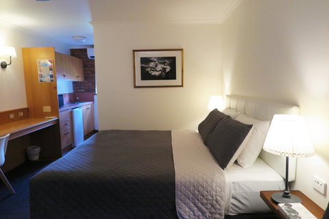 Summerhill Motor Inn - Timeshare Accommodation 4