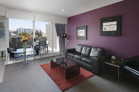 Honeysuckle Executive Apartments - Timeshare Accommodation 28