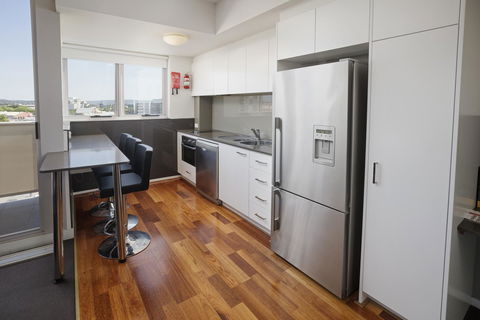 Honeysuckle Executive Apartments - Timeshare Accommodation 4