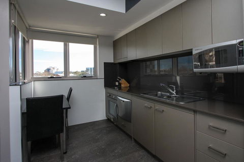 Honeysuckle Executive Apartments - Timeshare Accommodation 21