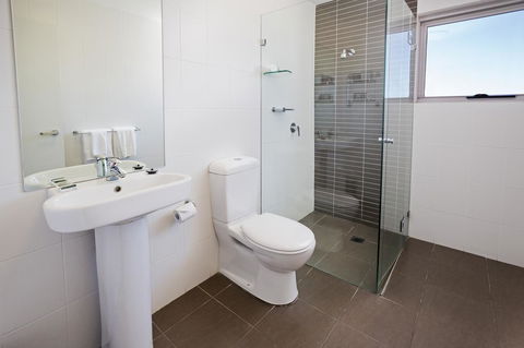Honeysuckle Executive Apartments - Timeshare Accommodation 26