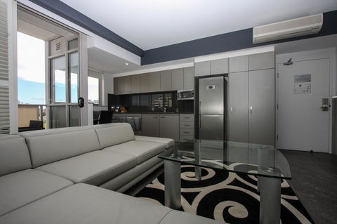 Honeysuckle Executive Apartments - Timeshare Accommodation 19