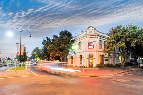 Prince Of Wales Hotel - Timeshare Accommodation 9