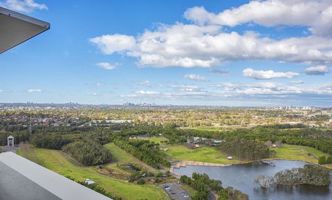 Stunning Views Sydney Olympic Park - Timeshare Accommodation 32