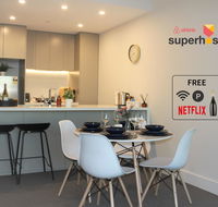 Stunning Views Sydney Olympic Park - Timeshare Accommodation