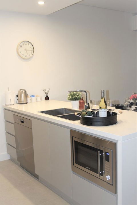 Stunning Views Sydney Olympic Park - Timeshare Accommodation 9