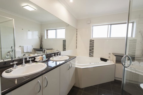 Wagga RSL Club Motel - Timeshare Accommodation 40